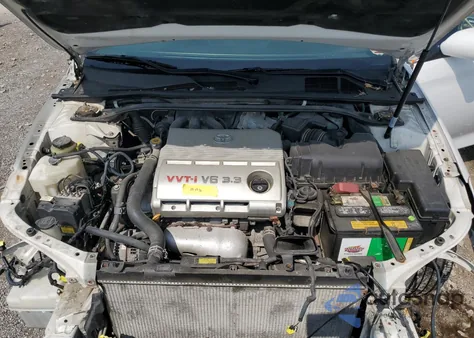 2018 Toyota Highlander Se z USA, uszkodzony, nr VIN 5TDJZRFH9JS556088